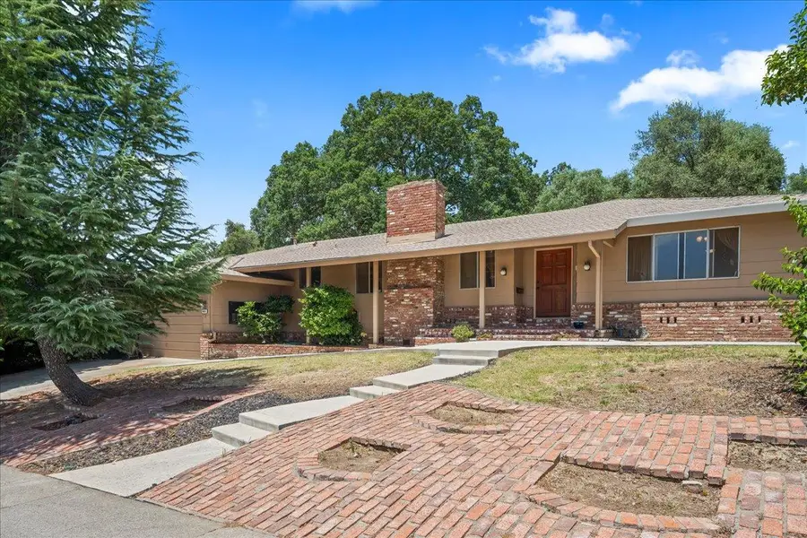 6929 Lisa Marie Way, Carmichael, CA 95608 - #2