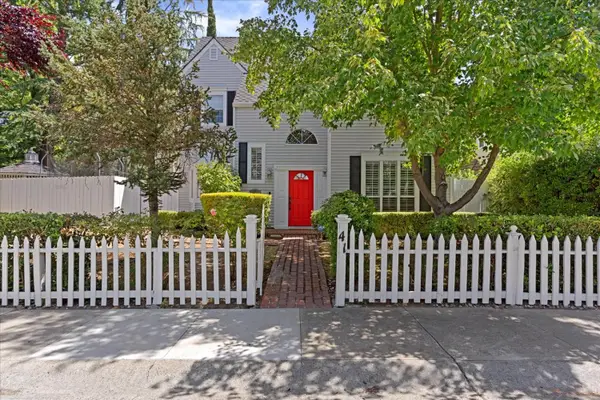 41 Heritage Wood Circle, Sacramento, CA 95831