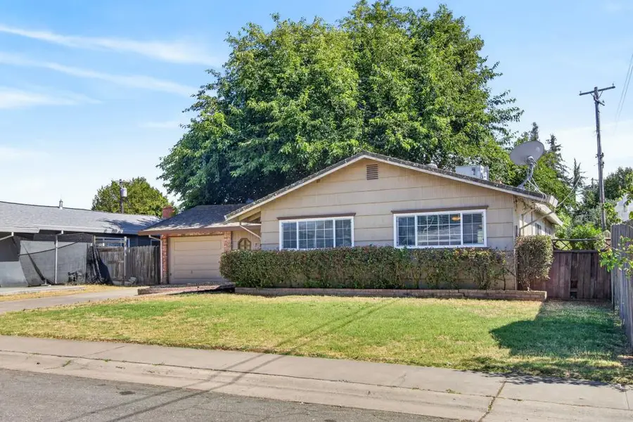 7212 Midnight Way, Citrus Heights, CA 95621 - #2