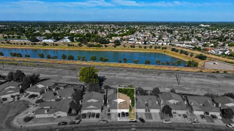 8888 Fox Creek Drive, Stockton, CA 95210 - #3