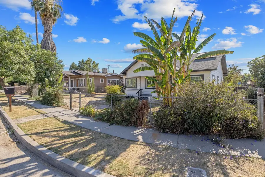 2640 S 11th Street, Fresno, CA 93725 - #2