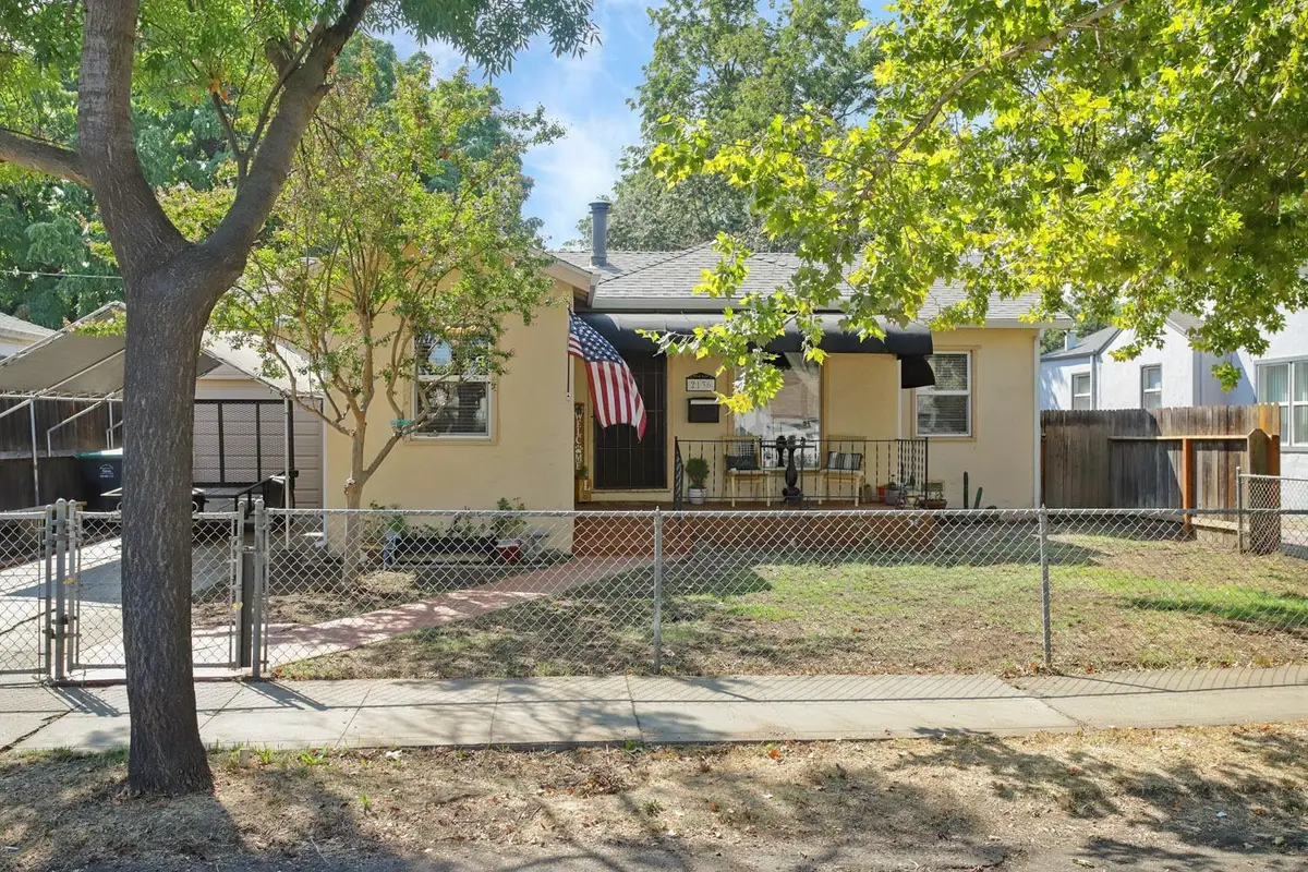 2136 W Rose Street, Stockton, CA 95203 - #1