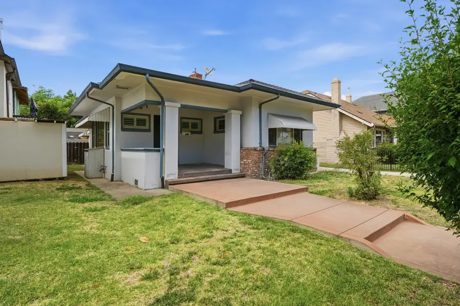 1061 W Willow, Stockton, CA 95203 - #2