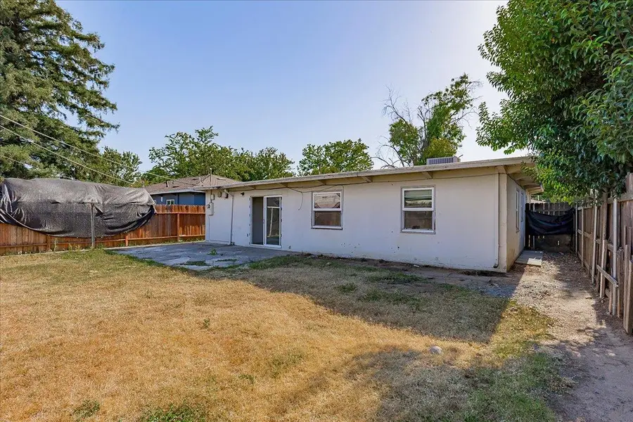 5441 71st Street, Sacramento, CA 95820 - #3