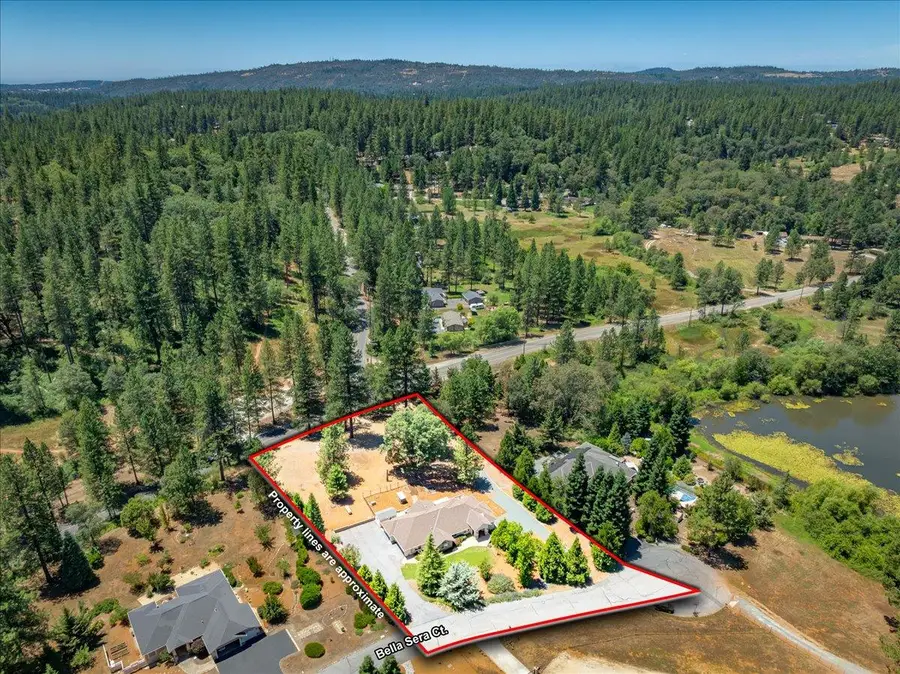 15570 Bella Sera Court, Grass Valley, CA 95945 - #2