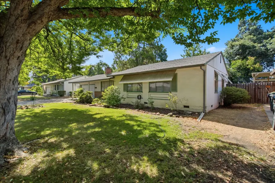 402 W Mayfair Avenue, Stockton, CA 95207 - #3