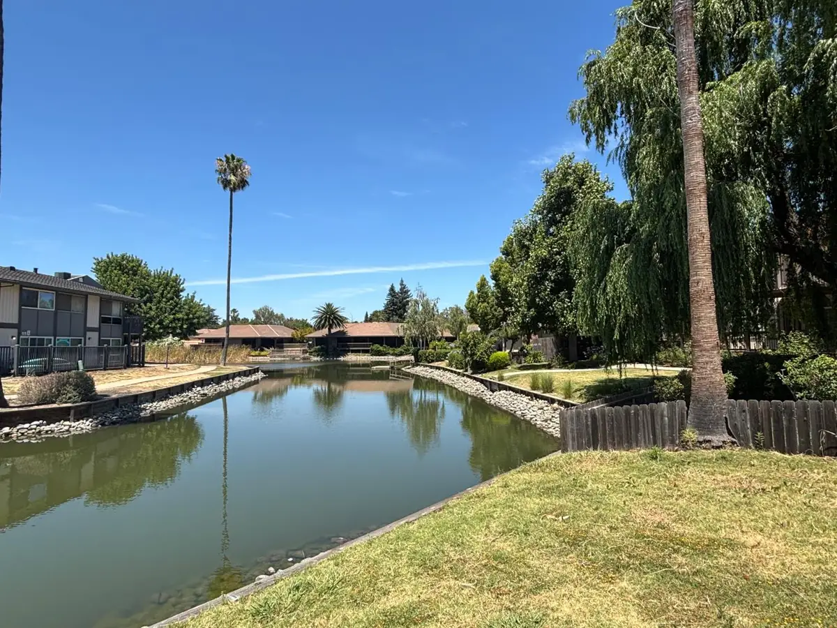 6 Lookout Court, Sacramento, CA 95831 - #1