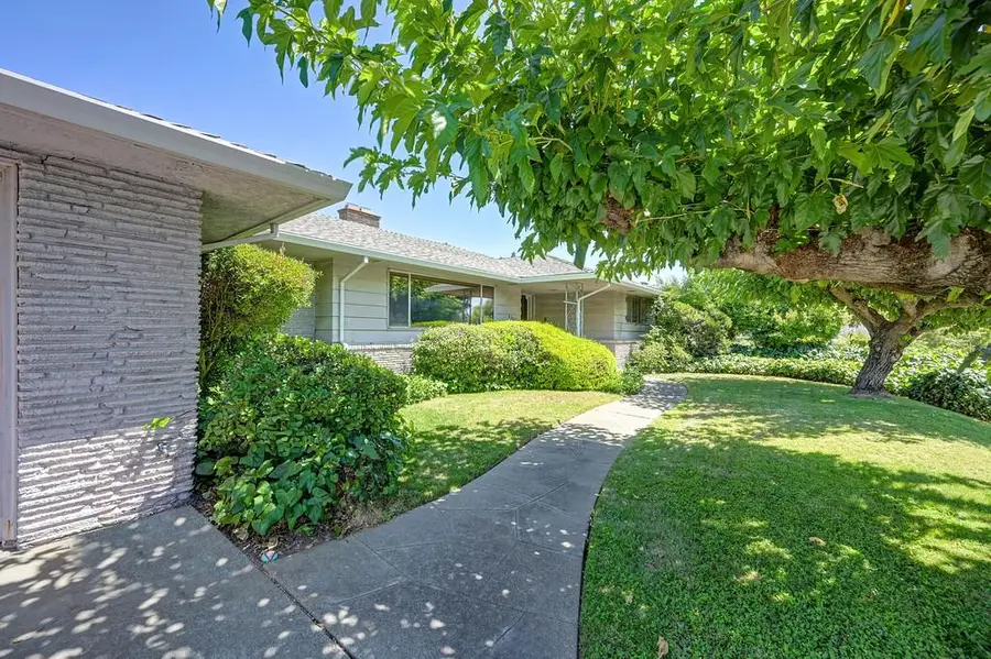 6111 Fordham Way, Sacramento, CA 95831 - #2