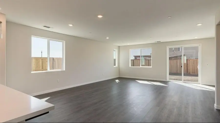 994 Shearwater Road, Lathrop, CA 95330 - #3