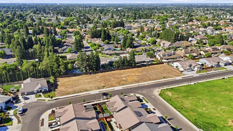 1356 Merion Drive, Turlock, CA 95382 - #2