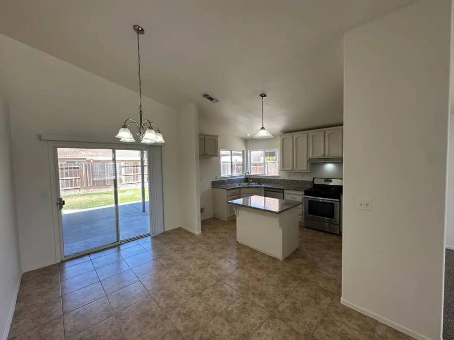 5837 Webb Street, Riverbank, CA 95367 - #3