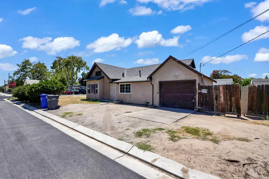 501 Flower Street, Turlock, CA 95380 - #2