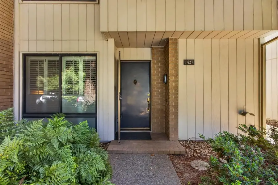 1427 Commons Drive, Sacramento, CA 95825 - #2
