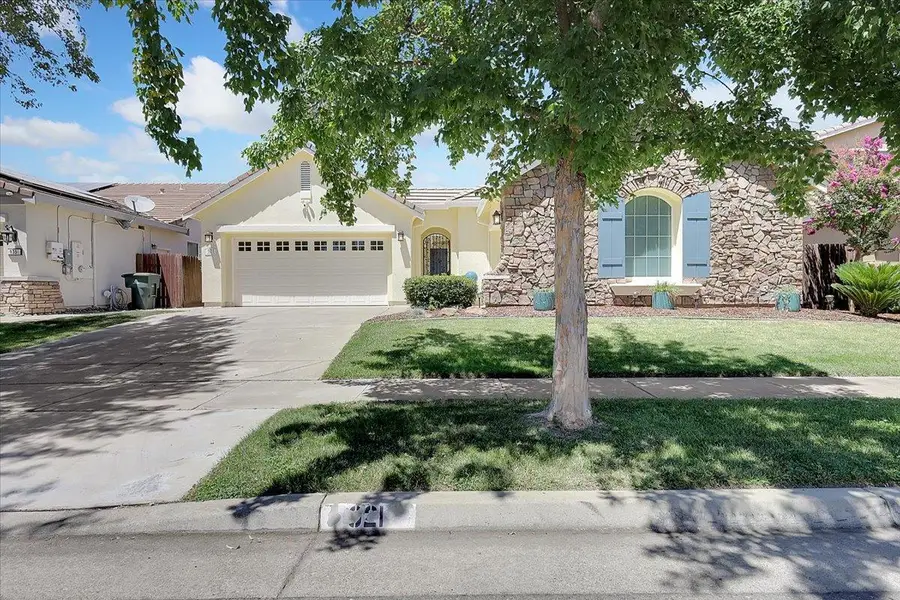 921 Kensington Way, Yuba City, CA 95991 - #2