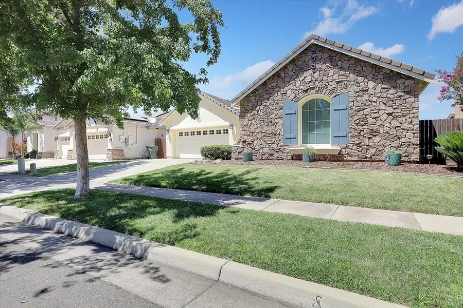 921 Kensington Way, Yuba City, CA 95991 - #3