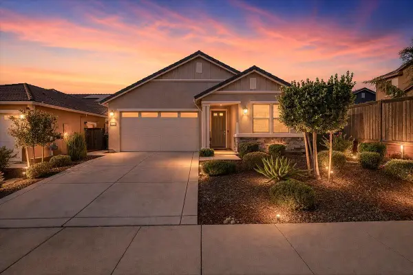 12731 Montbrook Way, Rancho Cordova, CA 95742