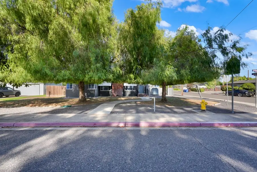 2110 Colorado Avenue, Turlock, CA 95382 - #3