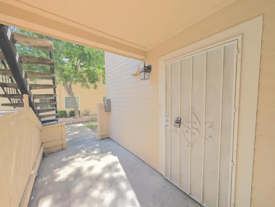 7441 Auburn Oaks Court #C, Citrus Heights, CA 95621 - #2