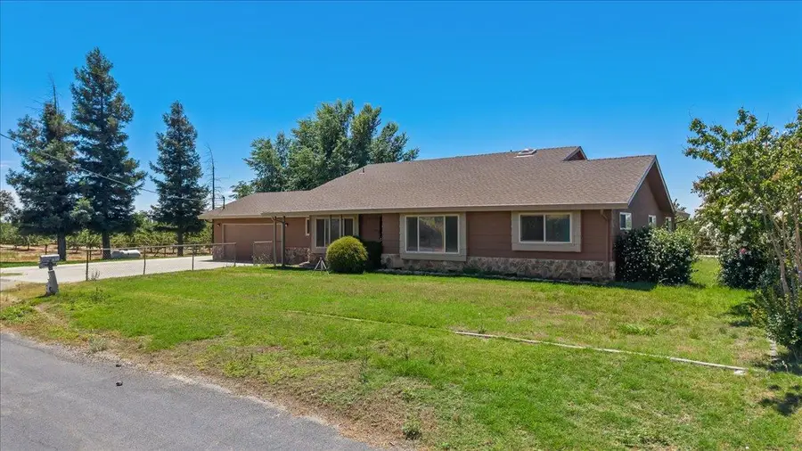 5907 Crow Road, Oakdale, CA 95361 - #2