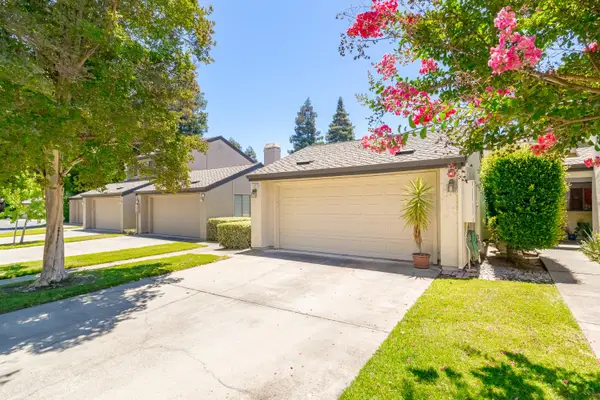 1131 Cedar Creek Drive #5, Modesto, CA 95355