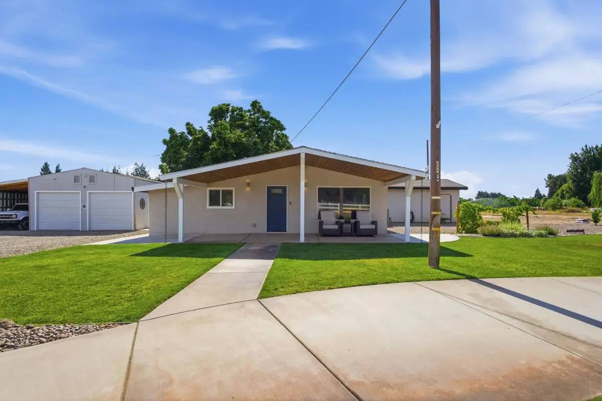 543 S Blossom Road, Waterford, CA 95386 - #1