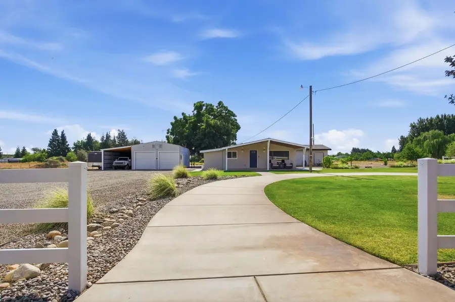 543 S Blossom Road, Waterford, CA 95386 - #3