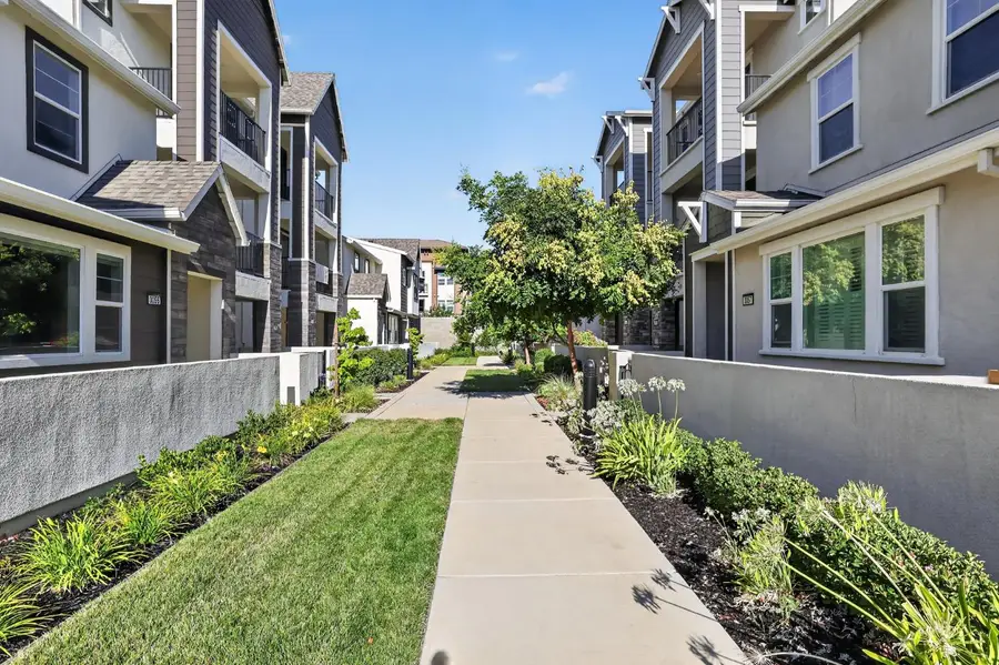 3075 Blue Cove Walk, Sacramento, CA 95833 - #2