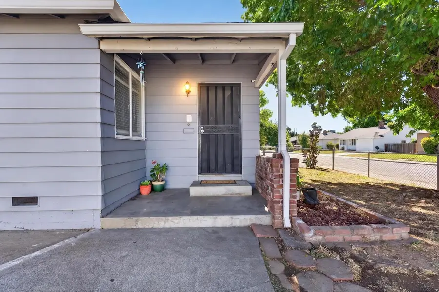4605 38th Avenue, Sacramento, CA 95824 - #2