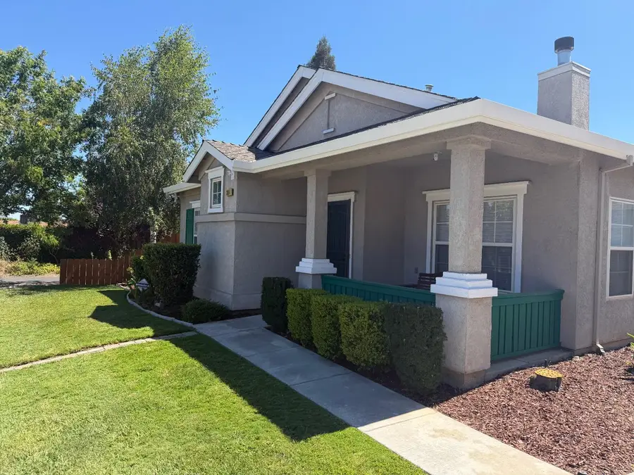 304 Peachcrest Court, Oakdale, CA 95361 - #3
