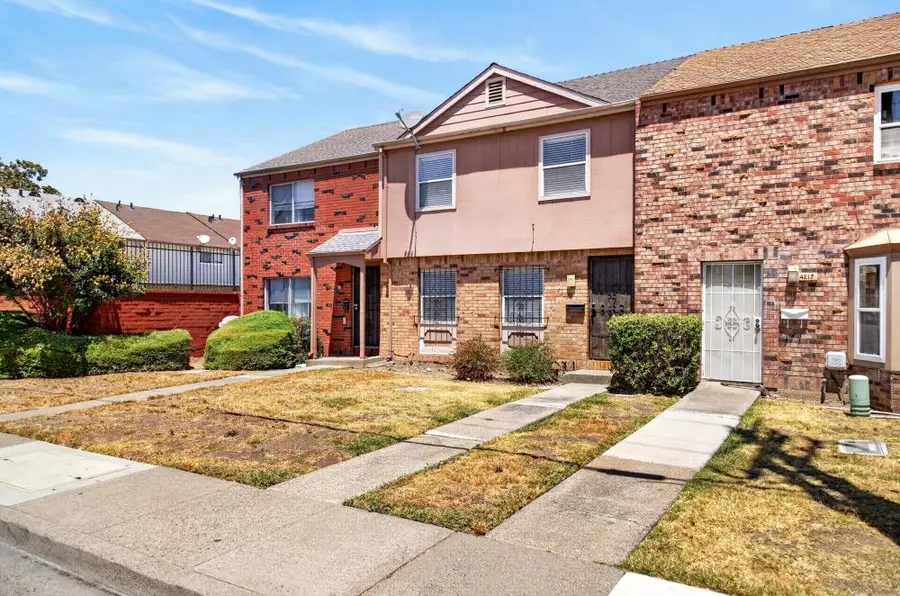 4215 Brookfield Drive, Sacramento, CA 95823 - #2