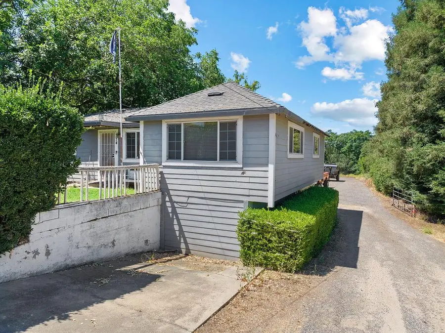 774 River Avenue, Oakdale, CA 95361 - #2