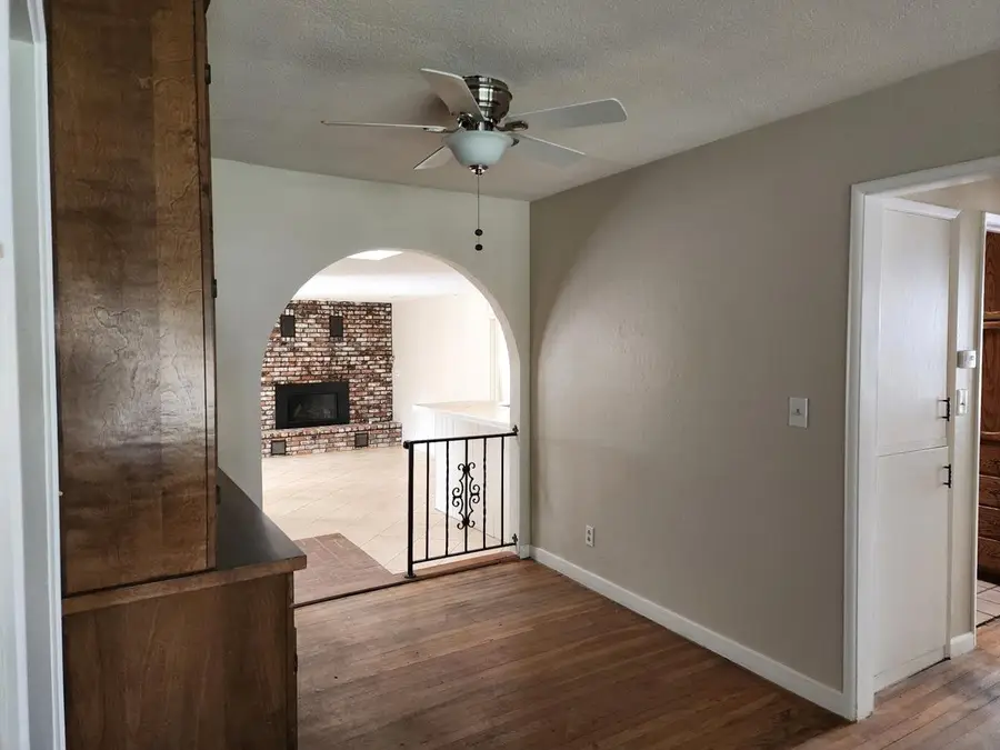 12 E Mckenzie Avenue, Stockton, CA 95204 - #3