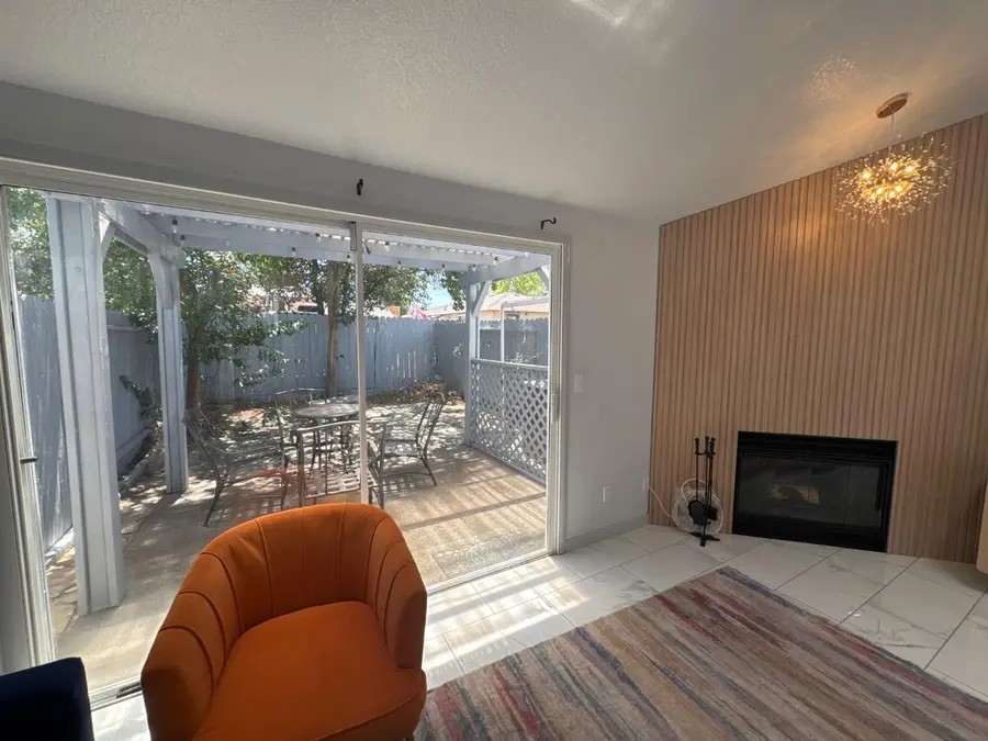1520 Hood Road #F, Sacramento, CA 95825 - #3