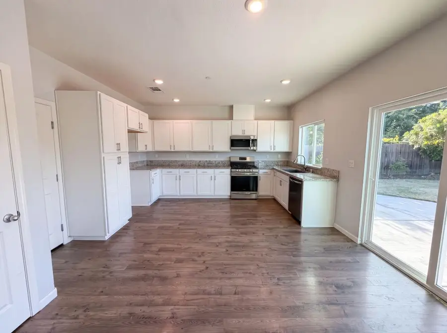 8224 Kossum Way, Elk Grove, CA 95624 - #2