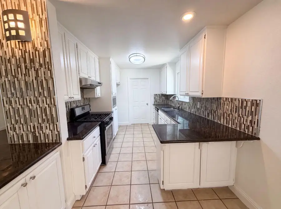 209 Bryan Avenue, Roseville, CA 95661 - #2
