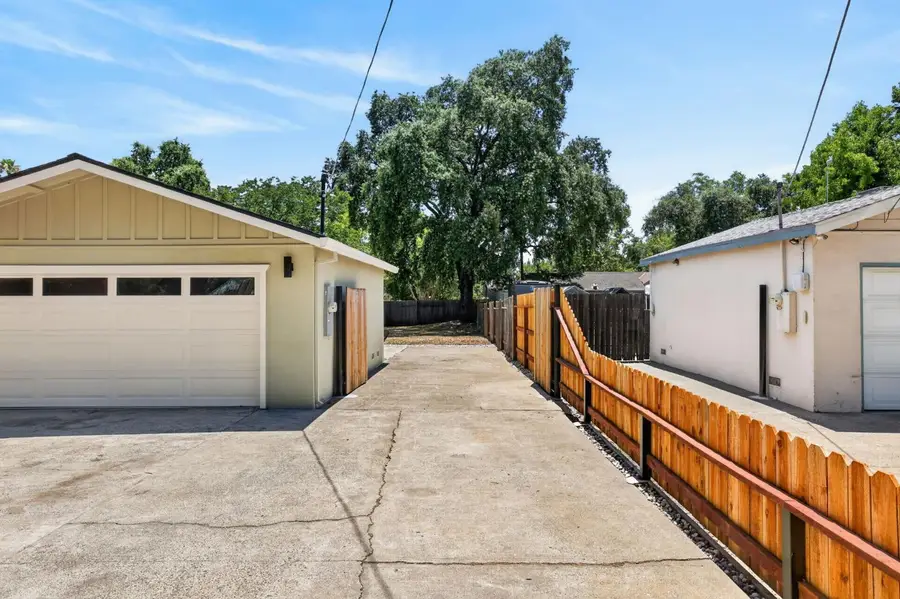 7546 Oak Grove Ave, Citrus Heights, CA 95610 - #2
