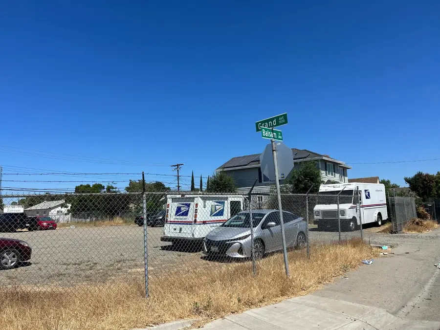 1541 Grand Avenue, Sacramento, CA 95838 - #3