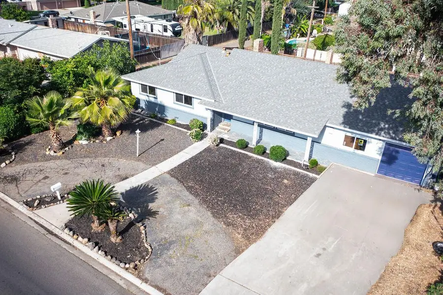 1124 Lakewood Avenue, Modesto, CA 95355 - #2