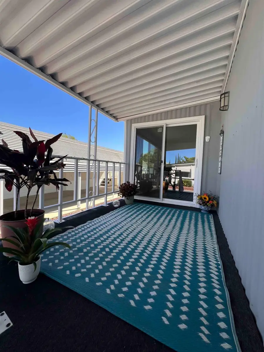 136 Calle Maria, Elk Grove, CA 95624 - #2
