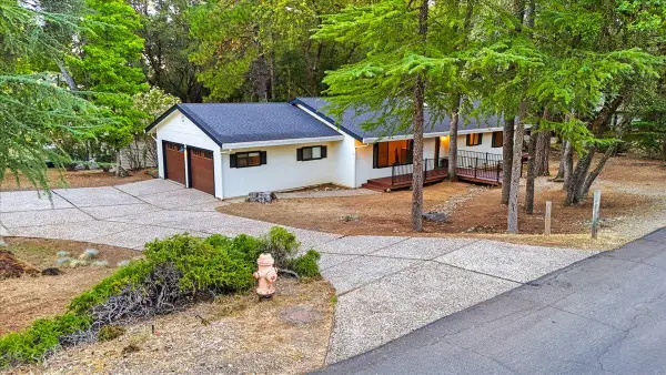 17854 Oriole Court, Penn Valley, CA 95946