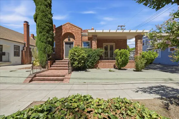 816 Alhambra Boulevard, Sacramento, CA 95816