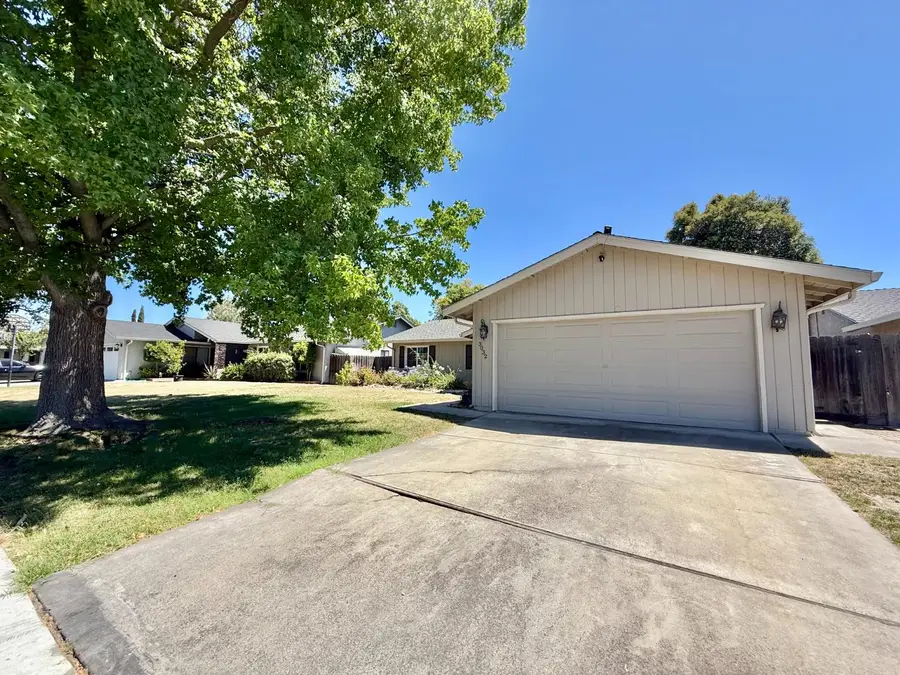 3032 NE Sleepy Hollow Drive, Stockton, CA 95209 - #3