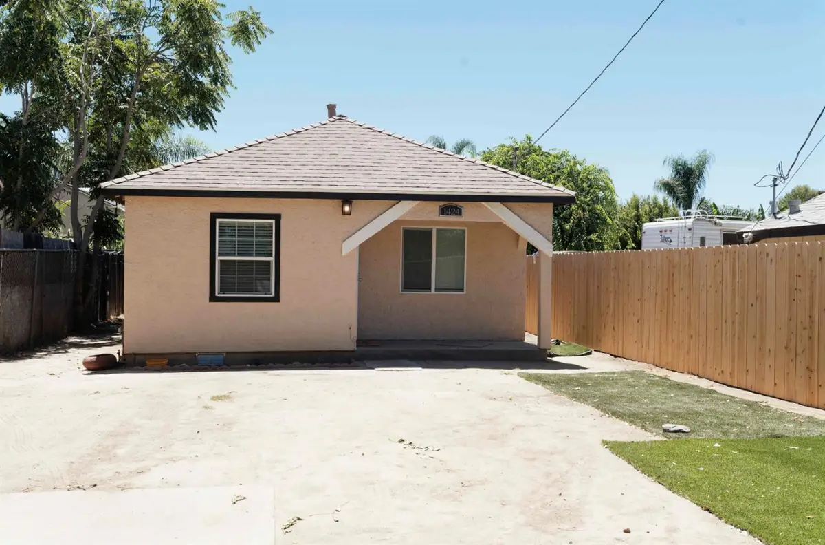 1424 Mono Drive, Modesto, CA 95354 - #1