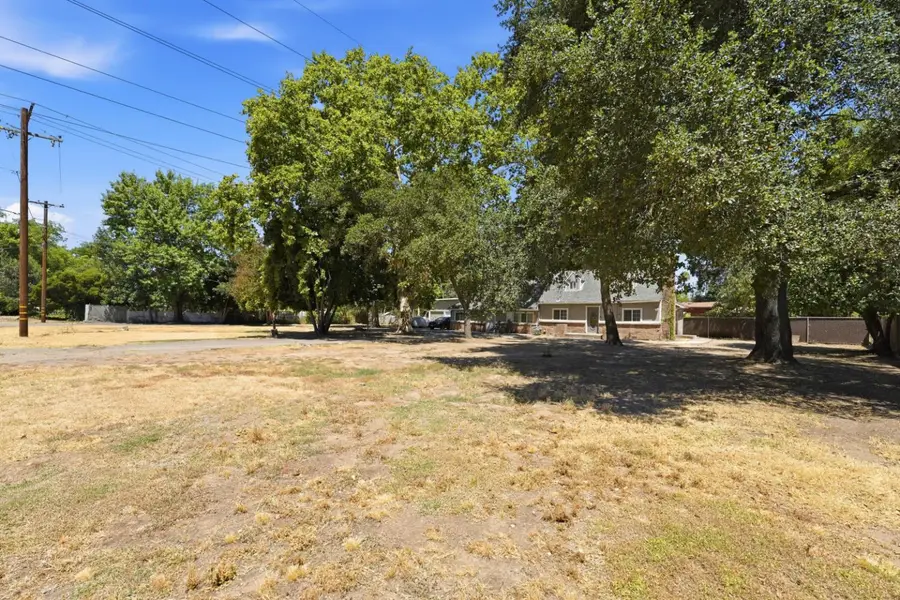 1933 Los Robles Boulevard, Sacramento, CA 95838 - #3