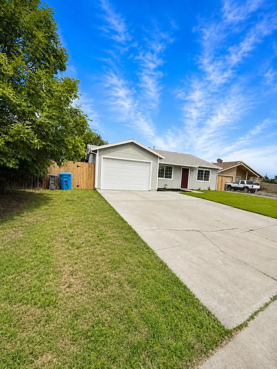 4372 Evelyn Drive, Olivehurst, CA 95961 - #3