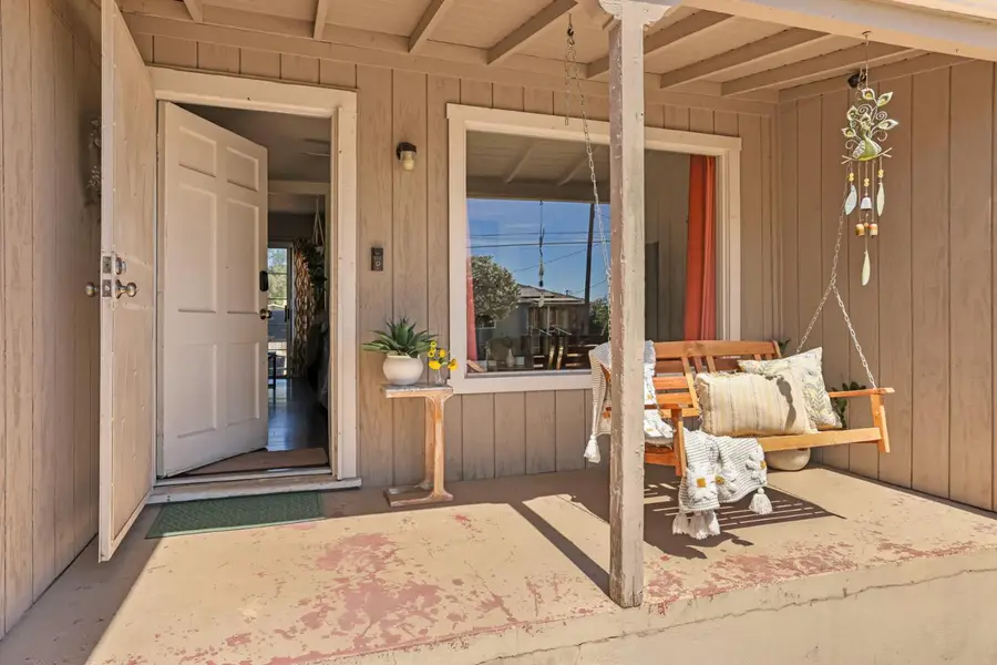 229 N 7th Avenue, Oakdale, CA 95361 - #2