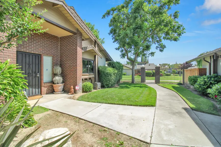 762 E Milgeo Avenue, Ripon, CA 95366 - #3