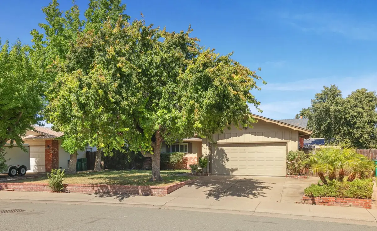 8410 Roxburgh Way, Stockton, CA 95209 - #1