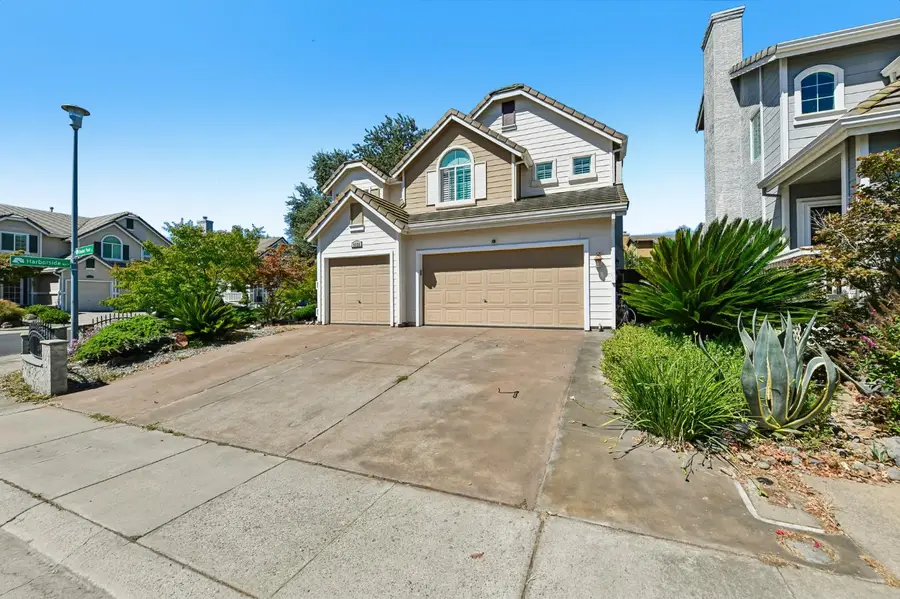 8834 Breaker Point Court, Elk Grove, CA 95758 - #2