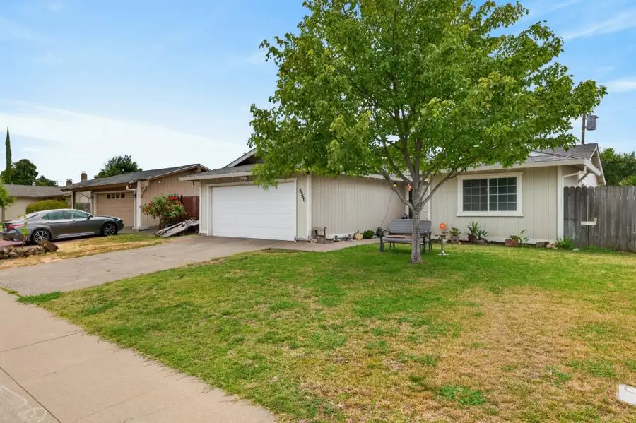 8960 Brydon Way, Sacramento, CA 95826 - #2